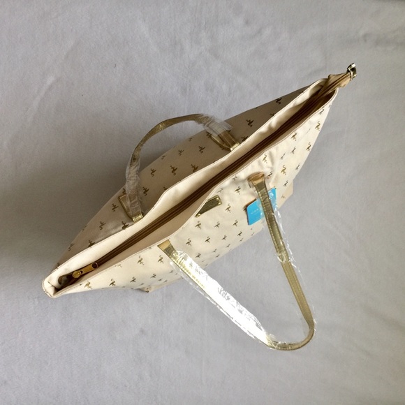 NEW Flamingo Shoulder Tote - Picture 6 of 8